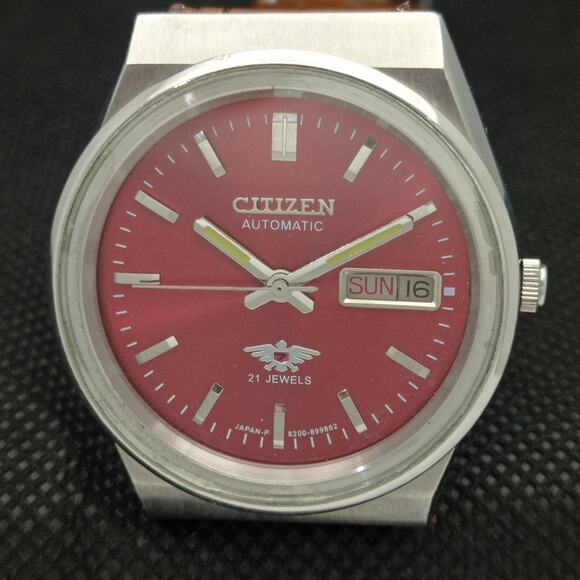 Vintage 1974 Citizen Automatic Mens Silver Watch W/daydate & Red accents - Picture 4 of 8